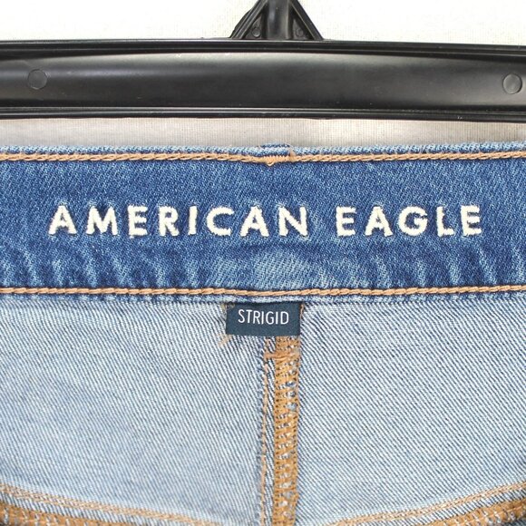 American Eagle Relaxed Jean Shorts Womens Size 6 Medium Wash Cotton Denim - Picture 3 of 5